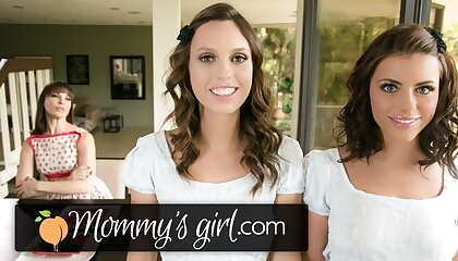 Брюнетки, Волосатые, Лесби, Милф, Маленькие сиськи, Сквирт, С мачехой